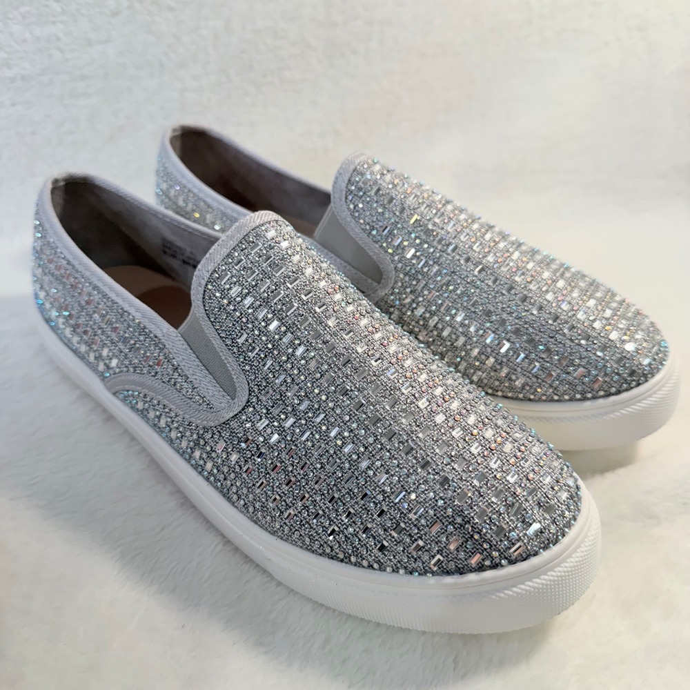 De Blossom Collection Cherry-82 Silver Rhinestone Slip On Sneakers Mens 10